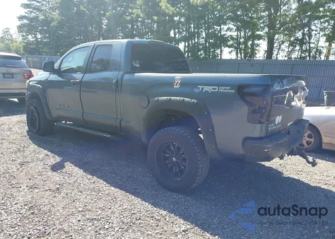 2008 Toyota Tundra Sr5 5.7L V8 z USA, uszkodzony, nr VIN 5TFBV54128X059144
